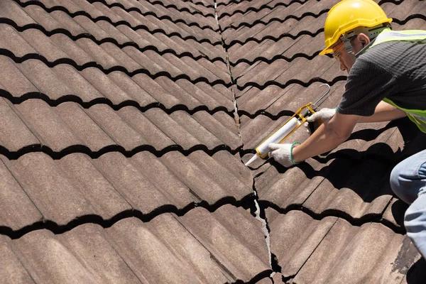 Roof Repair Lakeland Tips to Protect Your Home Year-Round