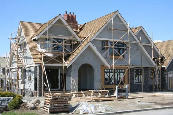 Experienced Roofing Contractor Syracuse for Storm Damage Repairs
